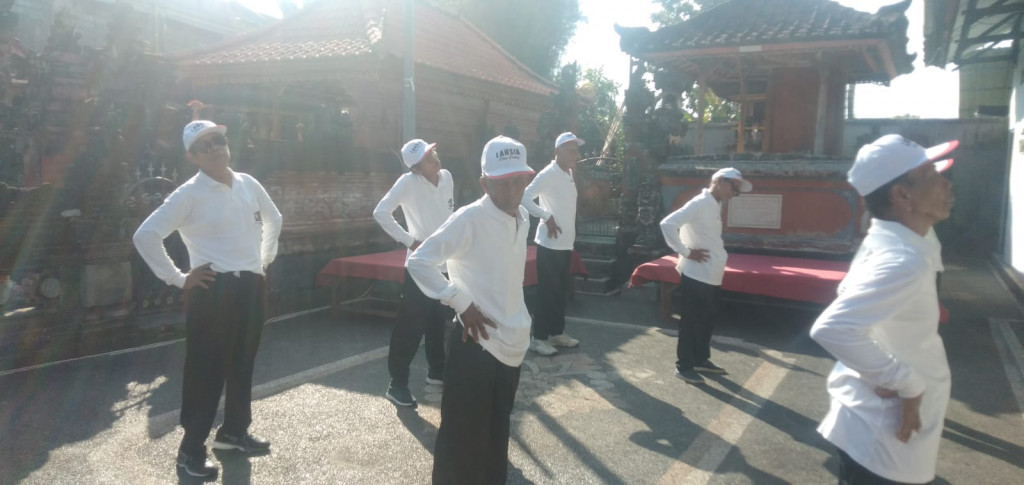 Kegiatan Rutin Posyandu Lansia yang dilaksanakan di Banjar Dukuh, Desa Dalung